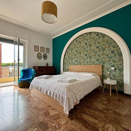 ヴェンティミーリアCasa Cele Centro Citta Vista Mareアパートメント エクステリア 写真